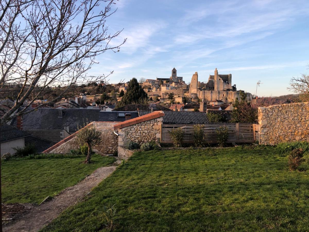 De La Cour Au Grenier * Chauvigny